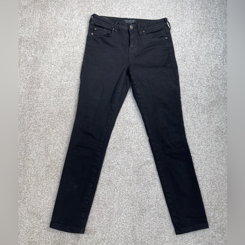 Forever New Women's Black Medium-Waisted Skinny Premium Jeans.